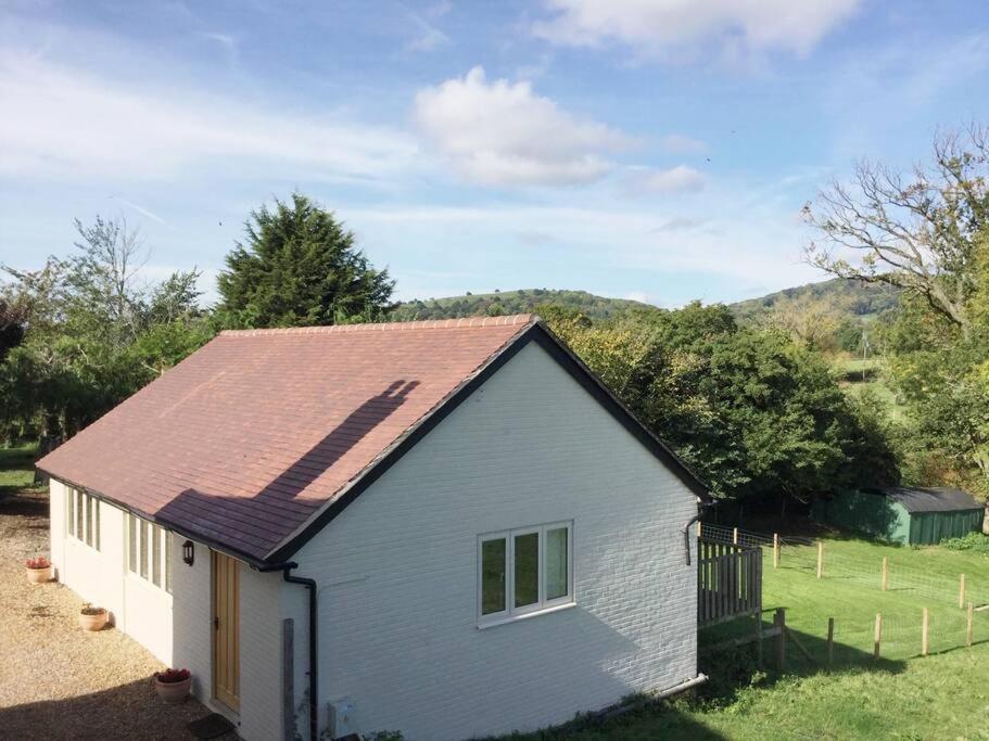 Little Gem At Foot Of Malvern Hills Great Malvern Ngoại thất bức ảnh